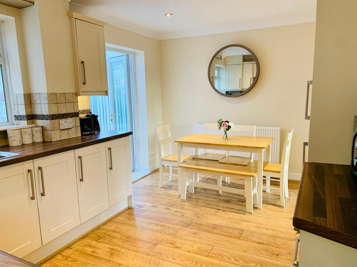 Homely Detached 3 Bedroom House Near Sheffield Rotherham Extérieur photo
